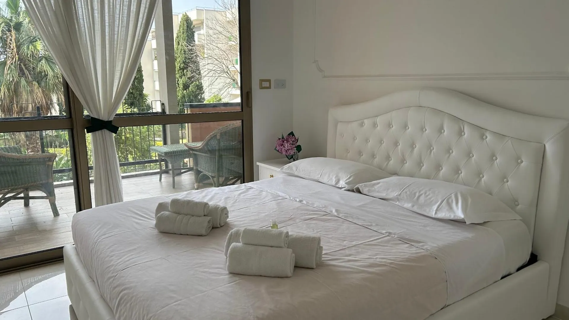 Apartment Green House - Parco Tirreno By Ohana Rome Italy